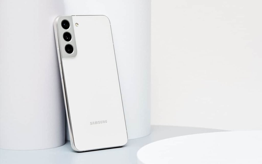 Galaxy-S22-baterie-1024x640